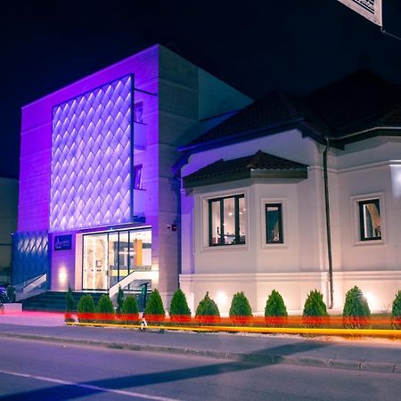 Hotel Aura Unirii Алба-Юлія Екстер'єр фото