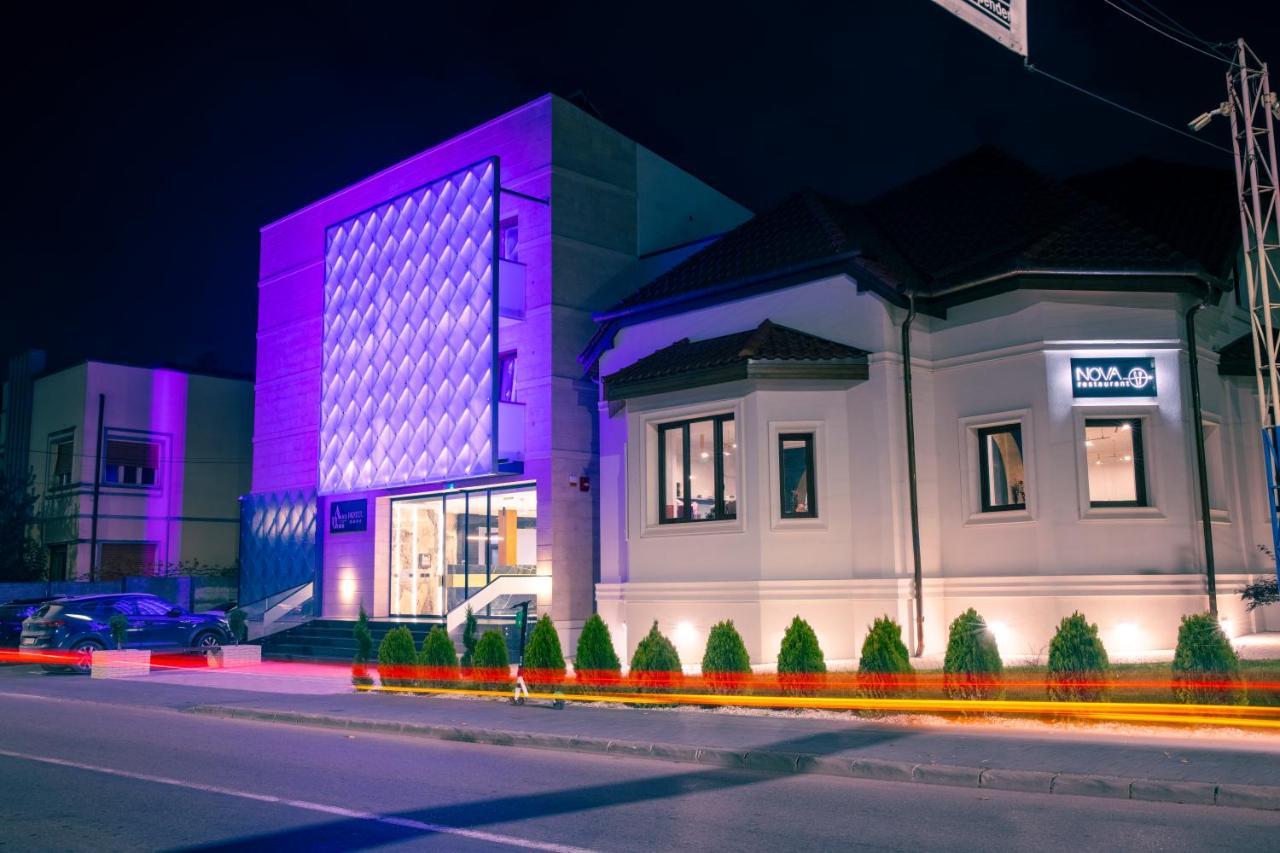Hotel Aura Unirii Алба-Юлія Екстер'єр фото